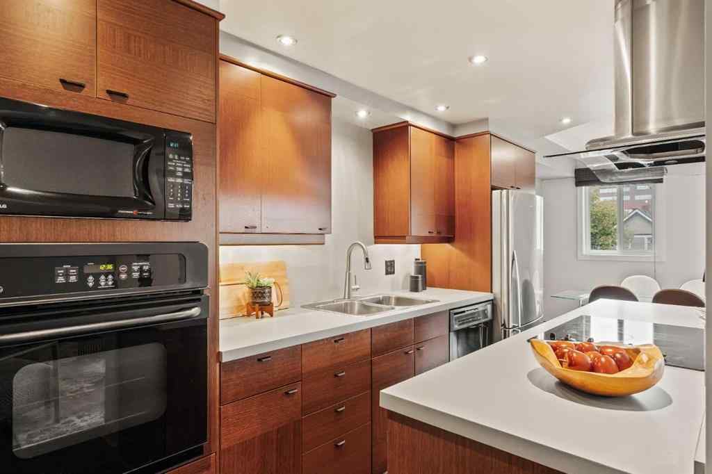 MLS® A2254592 - Unit #3 927 19 Avenue SW in Lower Mount Royal Calgary, Residential
