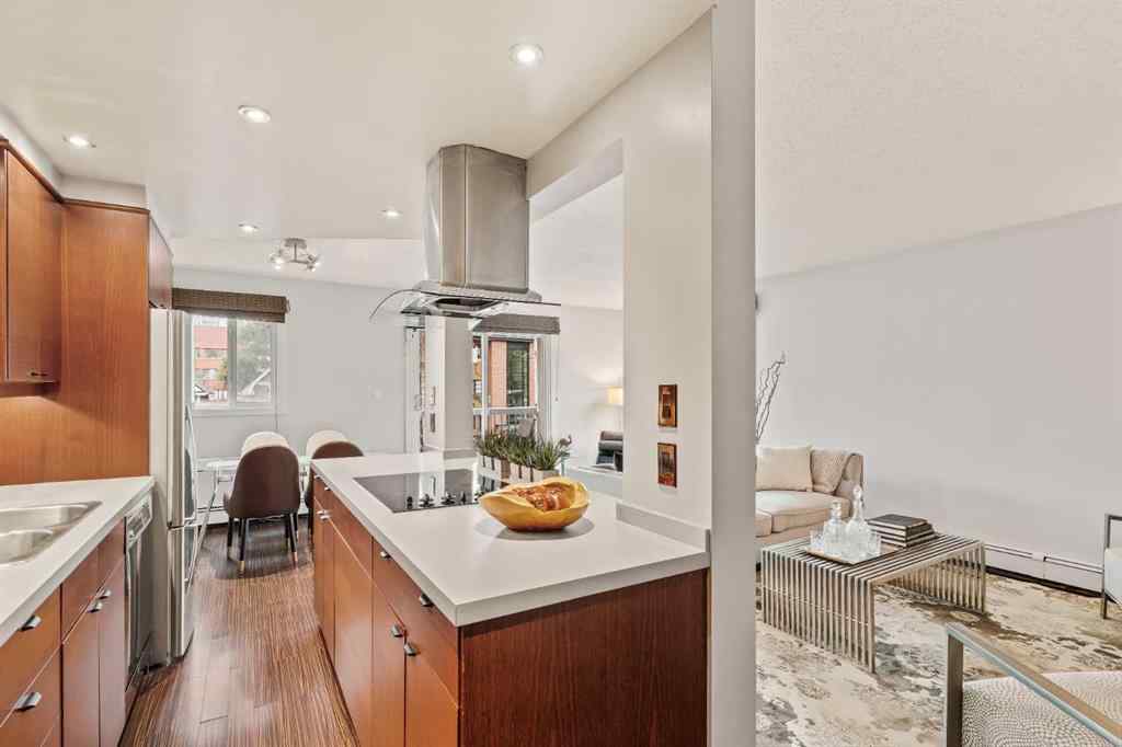 MLS® A2254592 - Unit #3 927 19 Avenue SW in Lower Mount Royal Calgary, Residential