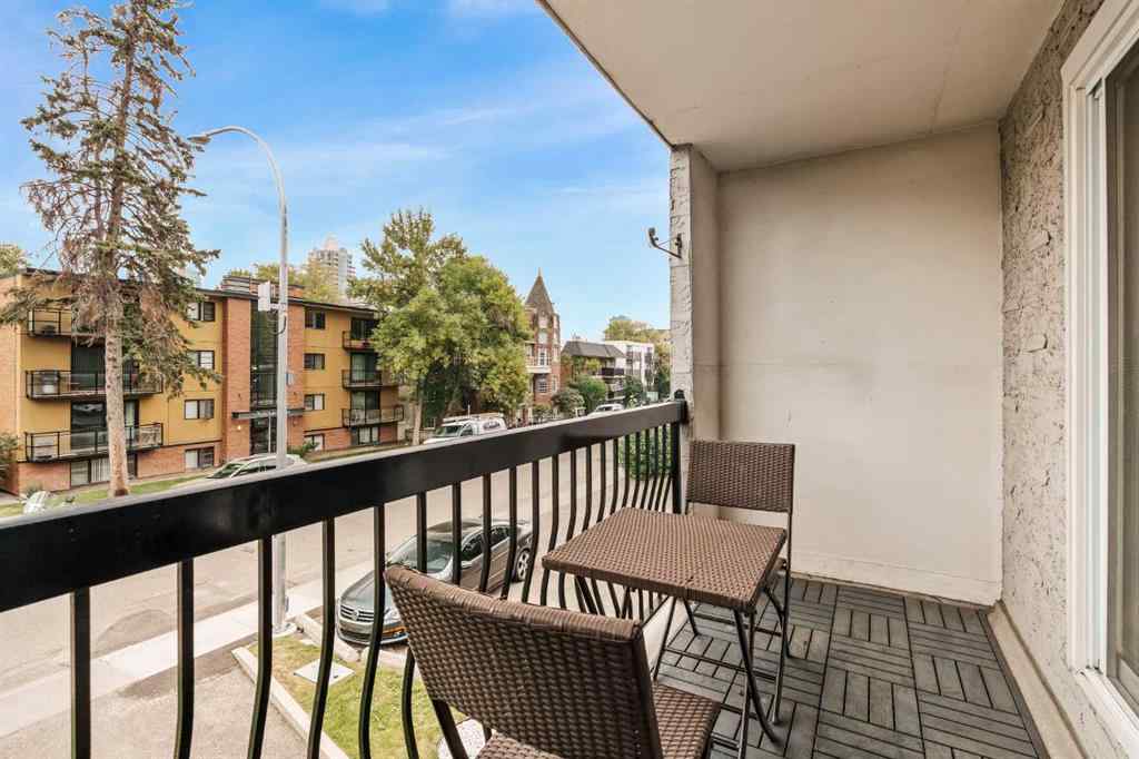 MLS® A2254592 - Unit #3 927 19 Avenue SW in Lower Mount Royal Calgary, Residential