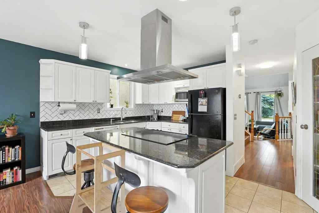 MLS® A2254596 - 2635 14 Avenue SE in Albert Park/Radisson Heights Calgary, Residential