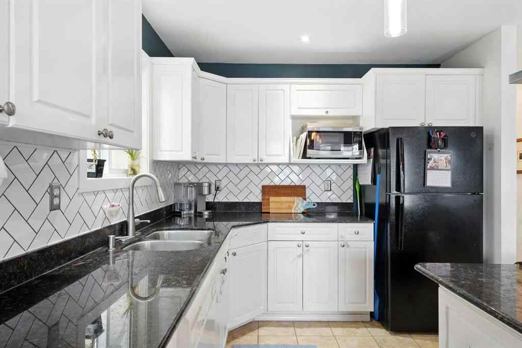 MLS® A2254596 - 2635 14 Avenue SE in Albert Park/Radisson Heights Calgary, Residential