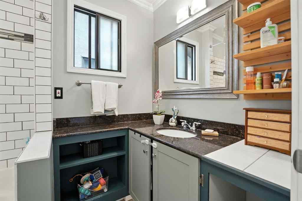 MLS® A2254596 - 2635 14 Avenue SE in Albert Park/Radisson Heights Calgary, Residential