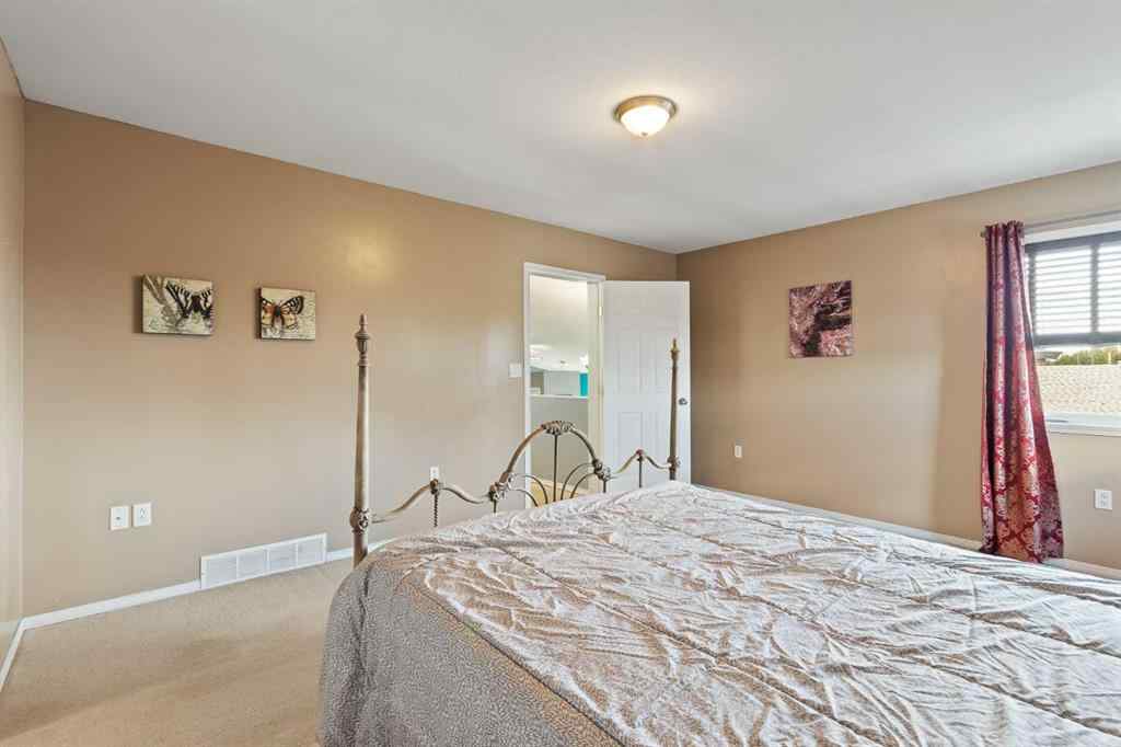 MLS® A2254597 - 110 Pleasant Drive  in Paradise Valley Paradise Valley, Residential