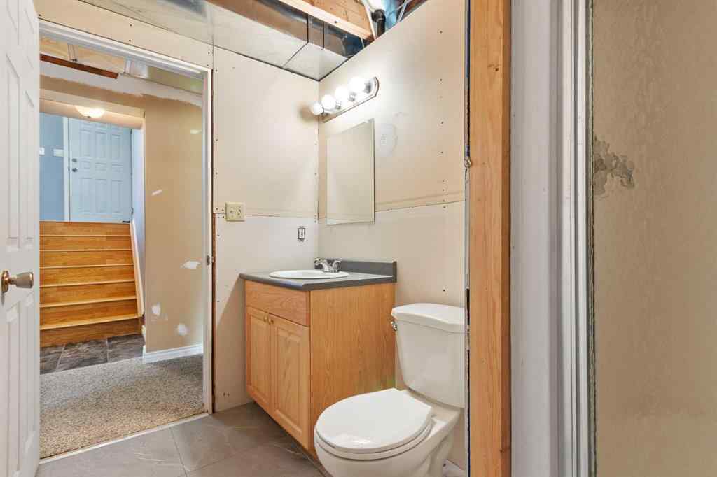 MLS® A2254597 - 110 Pleasant Drive  in Paradise Valley Paradise Valley, Residential