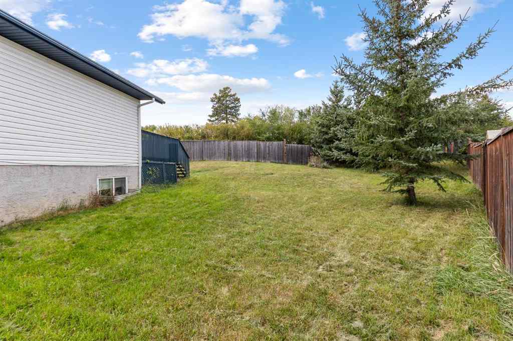 MLS® A2254597 - 110 Pleasant Drive  in Paradise Valley Paradise Valley, Residential