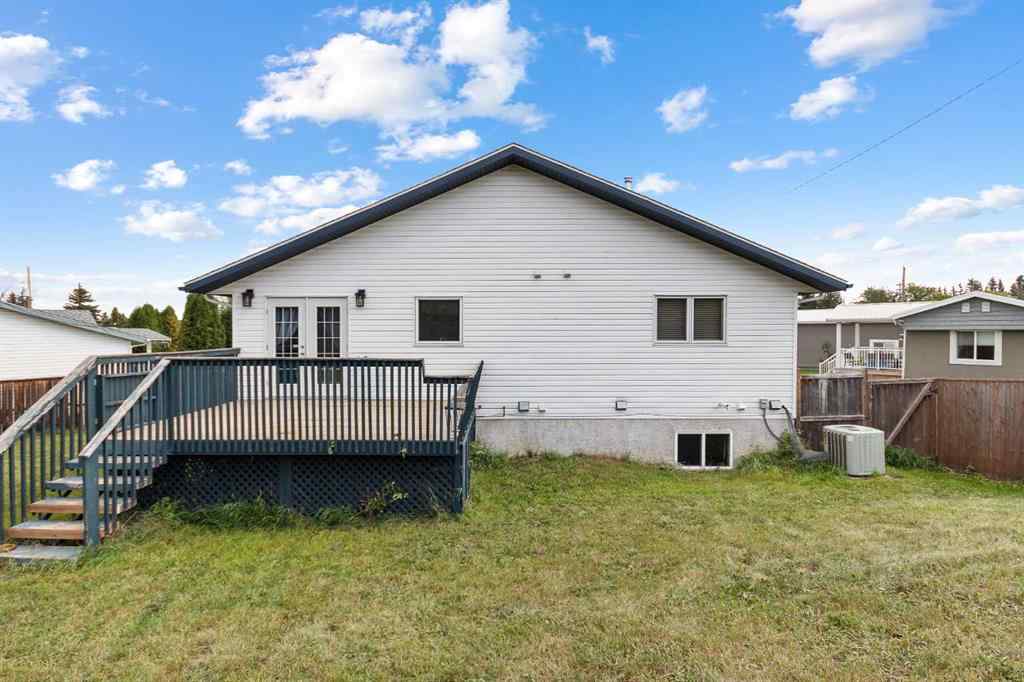 MLS® A2254597 - 110 Pleasant Drive  in Paradise Valley Paradise Valley, Residential