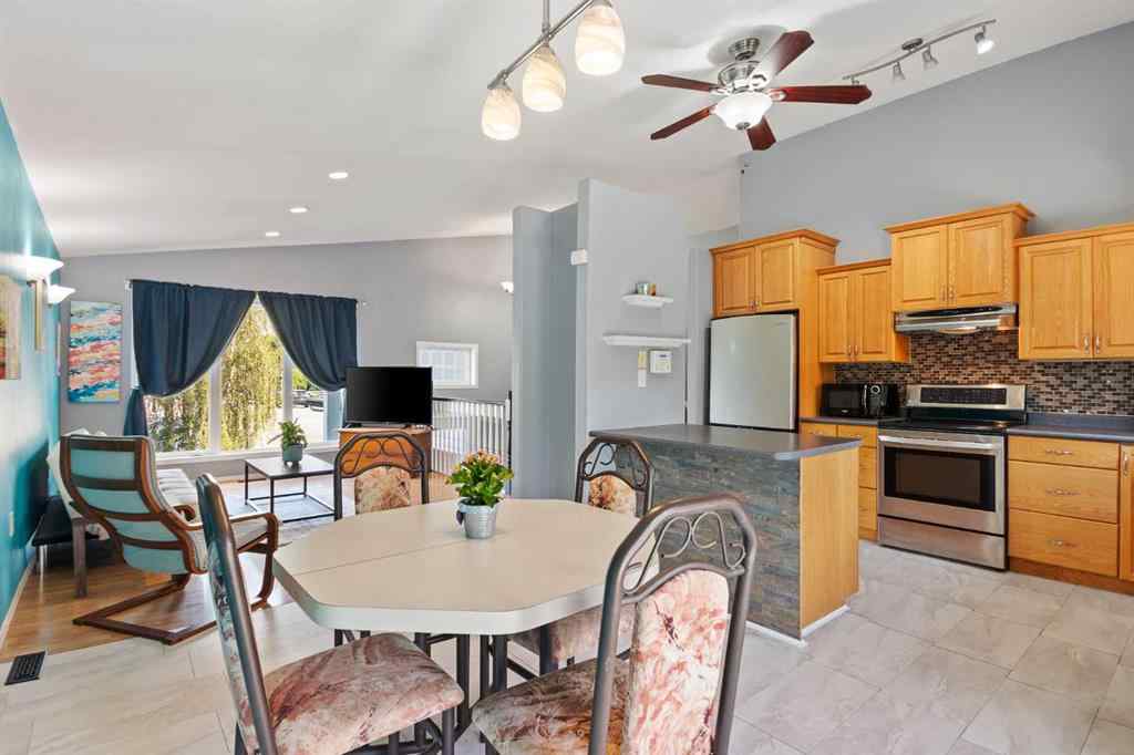 MLS® A2254597 - 110 Pleasant Drive  in Paradise Valley Paradise Valley, Residential