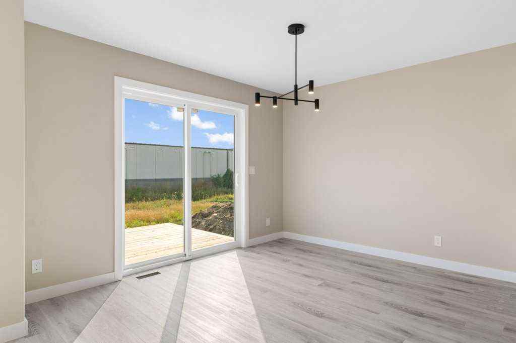 MLS® A2254600 - 125 Hampton Crescent  in Hampton Pointe Sylvan Lake, Residential