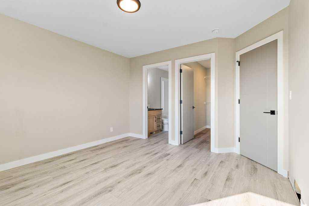 MLS® A2254600 - 125 Hampton Crescent  in Hampton Pointe Sylvan Lake, Residential