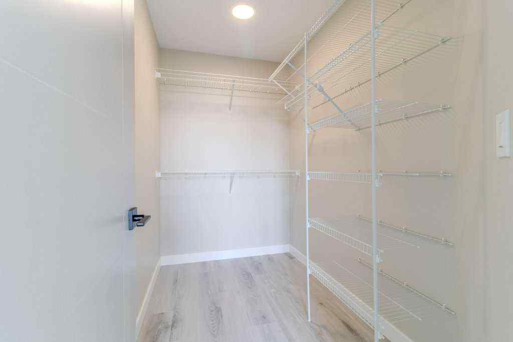MLS® A2254600 - 125 Hampton Crescent  in Hampton Pointe Sylvan Lake, Residential