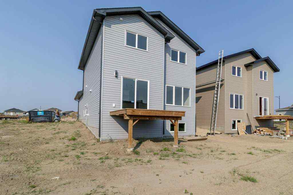 MLS® A2254600 - 125 Hampton Crescent  in Hampton Pointe Sylvan Lake, Residential