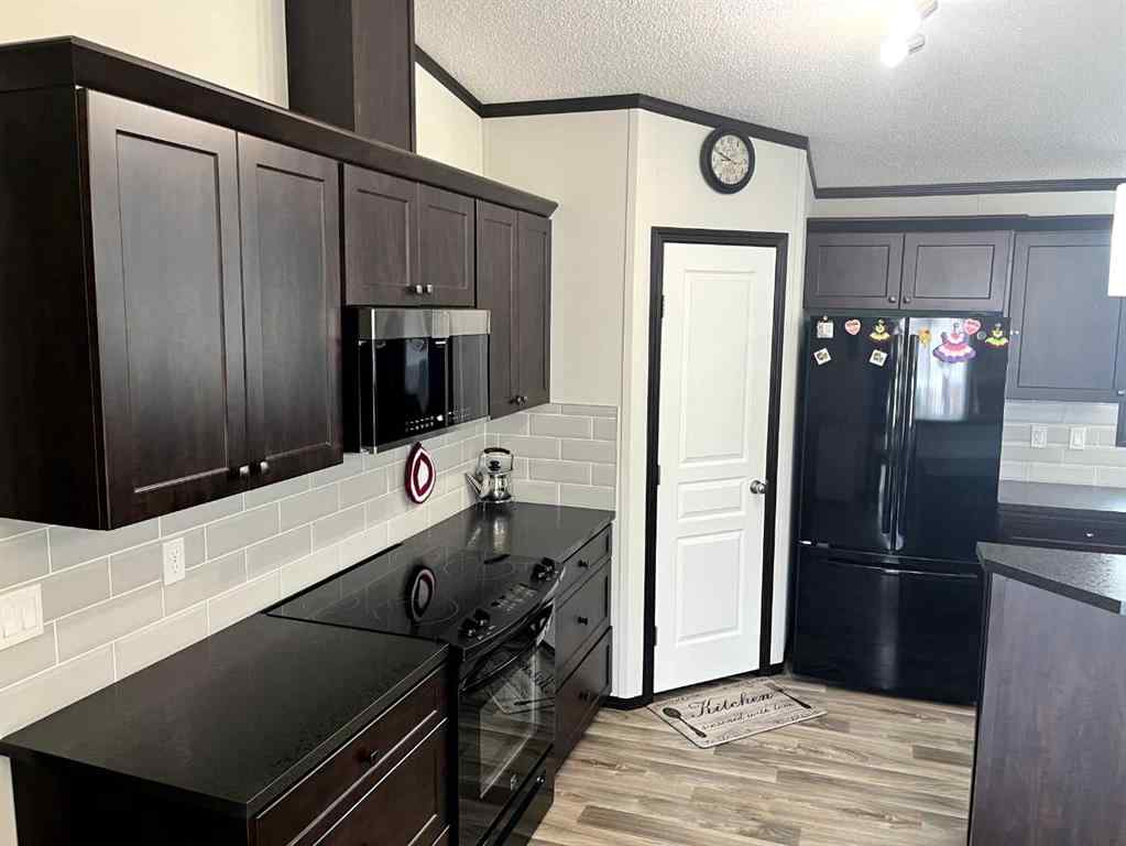 MLS® A2254601 - 349 Railway Avenue  in NONE Duchess, Mobile