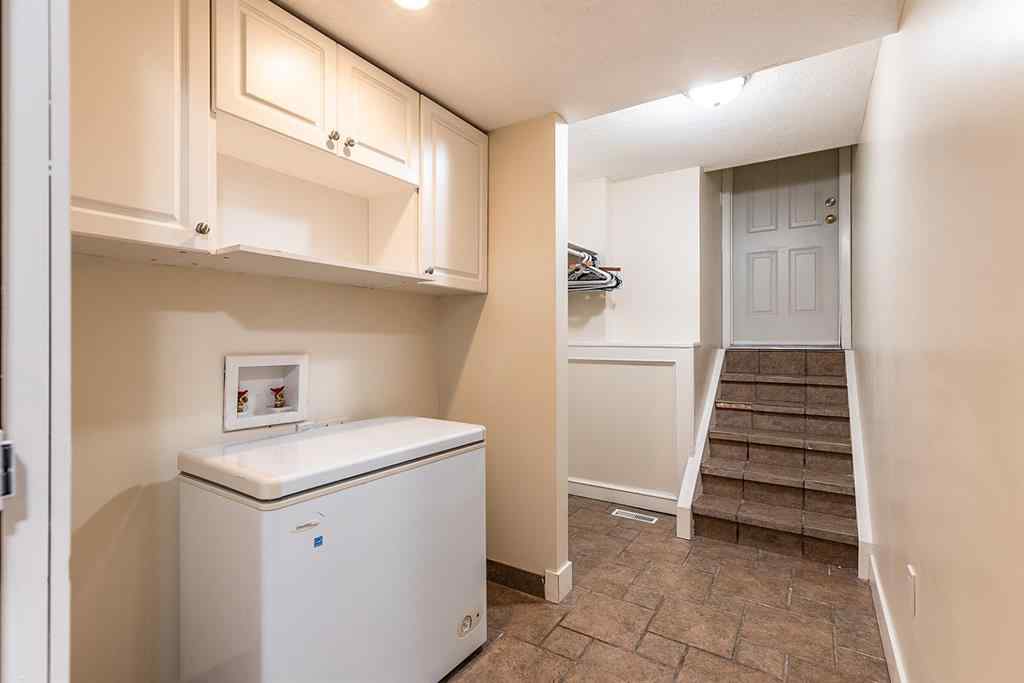 MLS® A2254606 - 52 Ross Heights Court SE in Ross Glen Medicine Hat, Residential