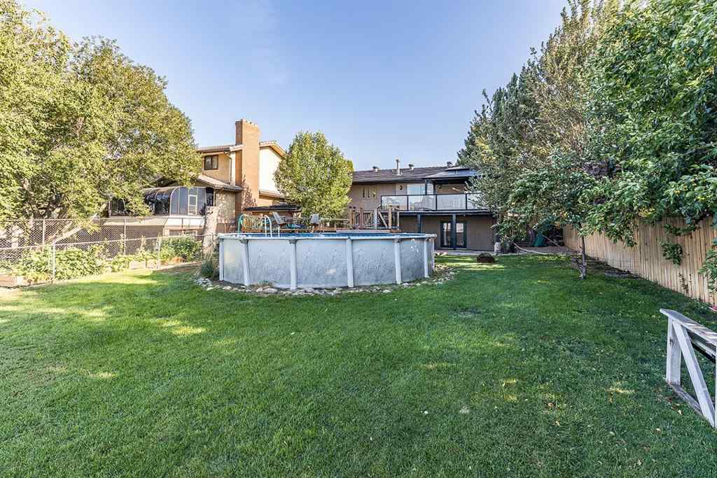 MLS® A2254606 - 52 Ross Heights Court SE in Ross Glen Medicine Hat, Residential