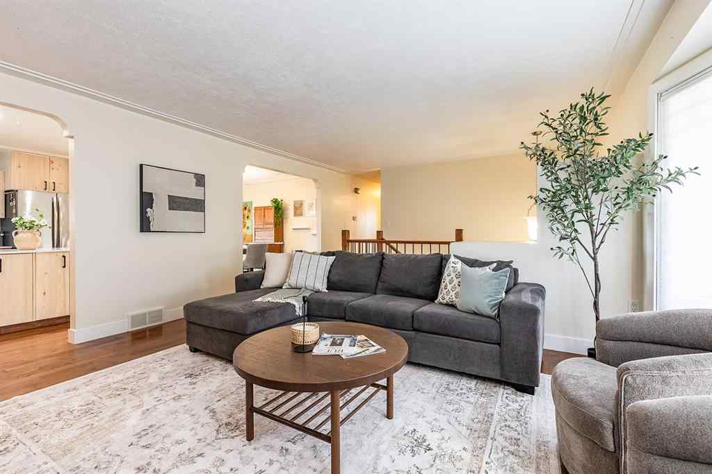 MLS® A2254606 - 52 Ross Heights Court SE in Ross Glen Medicine Hat, Residential
