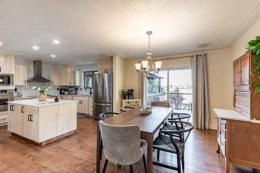 MLS® A2254606 - 52 Ross Heights Court SE in Ross Glen Medicine Hat, Residential