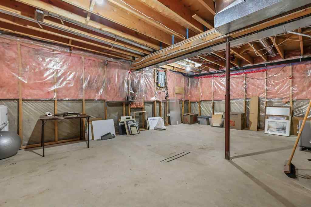 MLS® A2254608 - 260 Sun Valley Drive SE in Sundance Calgary, Residential