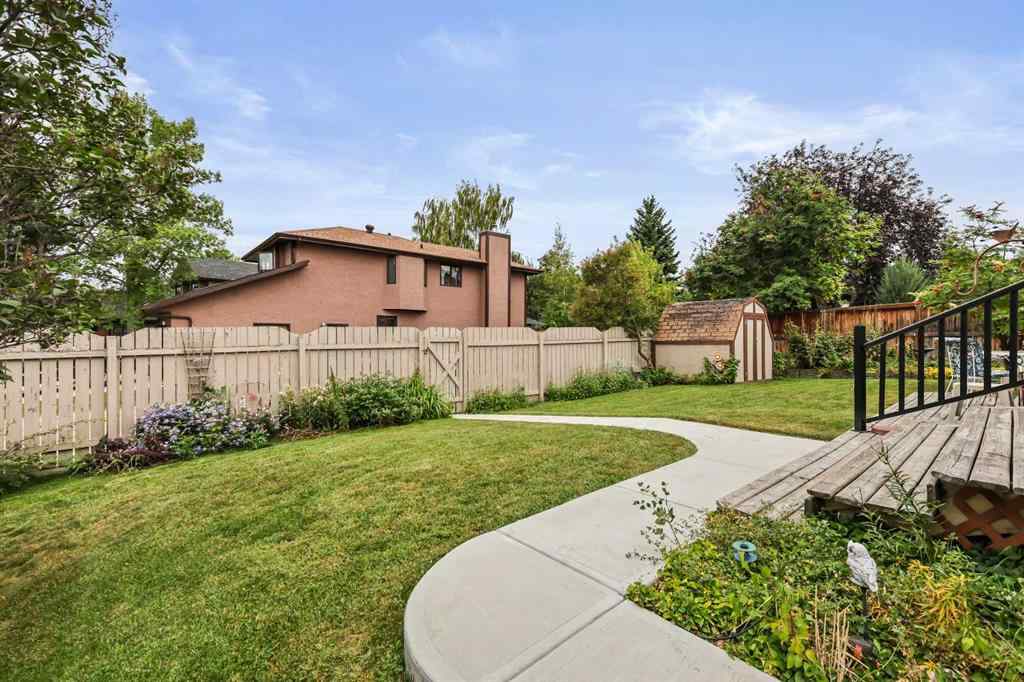 MLS® A2254608 - 260 Sun Valley Drive SE in Sundance Calgary, Residential