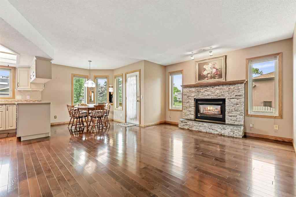 MLS® A2254608 - 260 Sun Valley Drive SE in Sundance Calgary, Residential