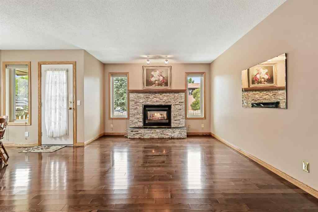 MLS® A2254608 - 260 Sun Valley Drive SE in Sundance Calgary, Residential