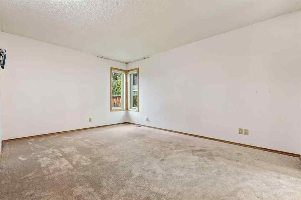 MLS® A2254608 - 260 Sun Valley Drive SE in Sundance Calgary, Residential