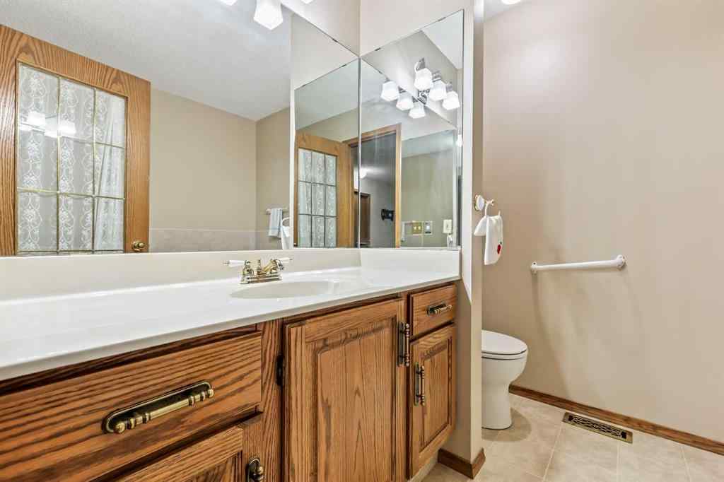 MLS® A2254608 - 260 Sun Valley Drive SE in Sundance Calgary, Residential