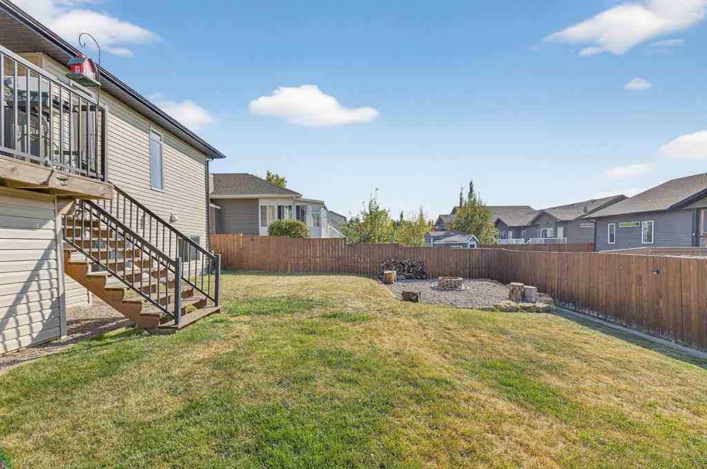 MLS® A2254610 - 12 Vermont Close  in NONE Olds, Residential