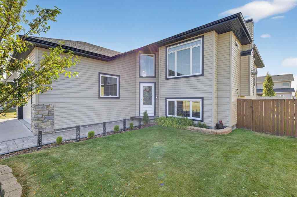 MLS® A2254610 - 12 Vermont Close  in NONE Olds, Residential