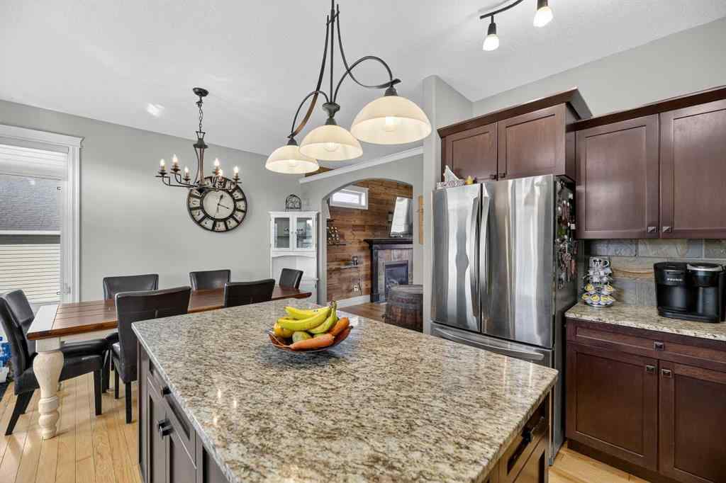 MLS® A2254610 - 12 Vermont Close  in NONE Olds, Residential