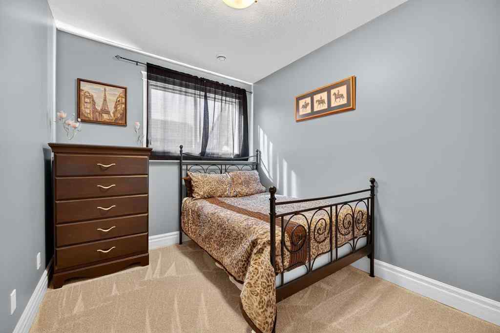 MLS® A2254610 - 12 Vermont Close  in NONE Olds, Residential