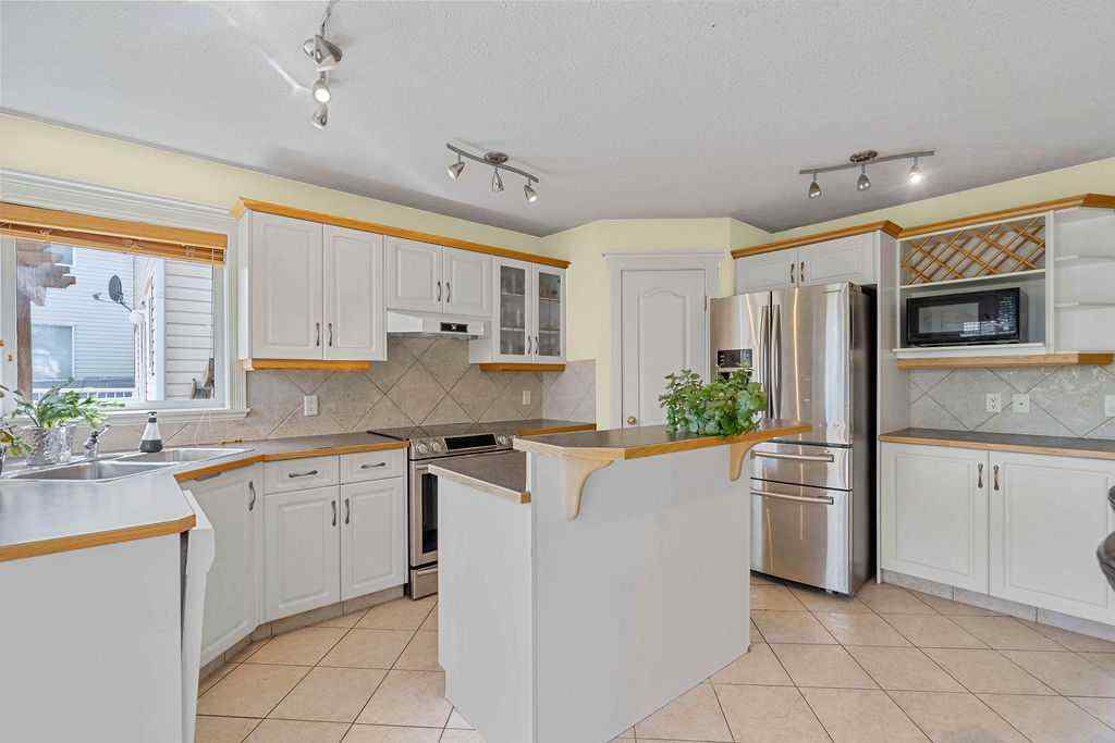 MLS® A2254612 - 175 Panorama Hills Close NW in Panorama Hills Calgary, Residential