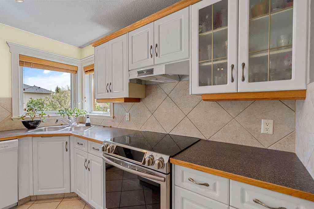 MLS® A2254612 - 175 Panorama Hills Close NW in Panorama Hills Calgary, Residential
