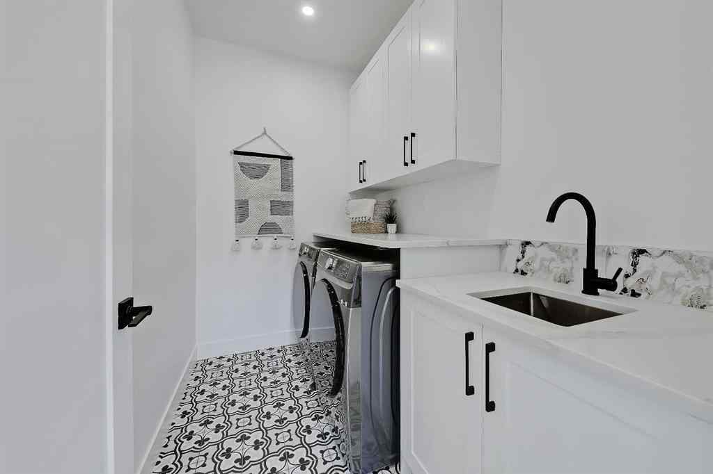 MLS® A2254621 - 3106 43 Street SW in Glenbrook Calgary, Residential