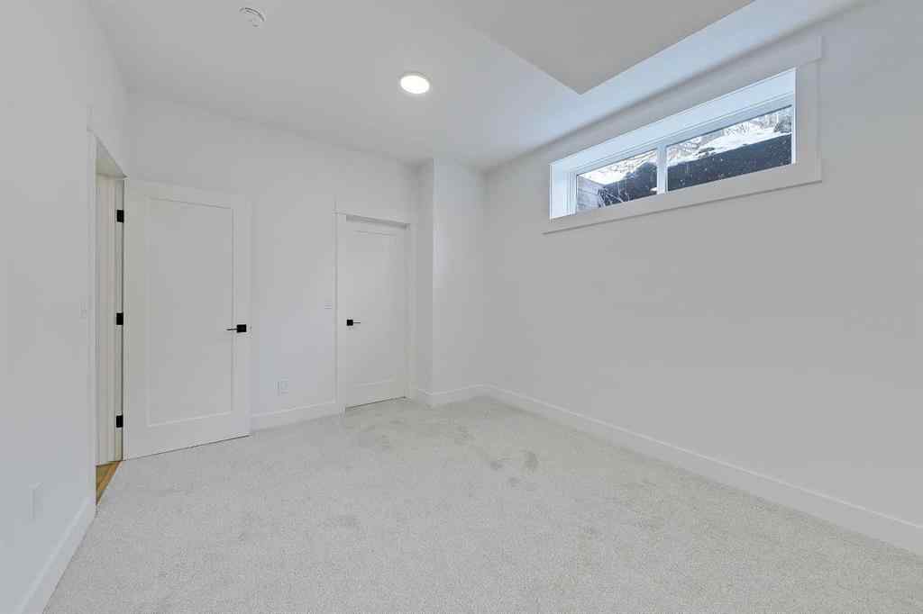 MLS® A2254621 - 3106 43 Street SW in Glenbrook Calgary, Residential