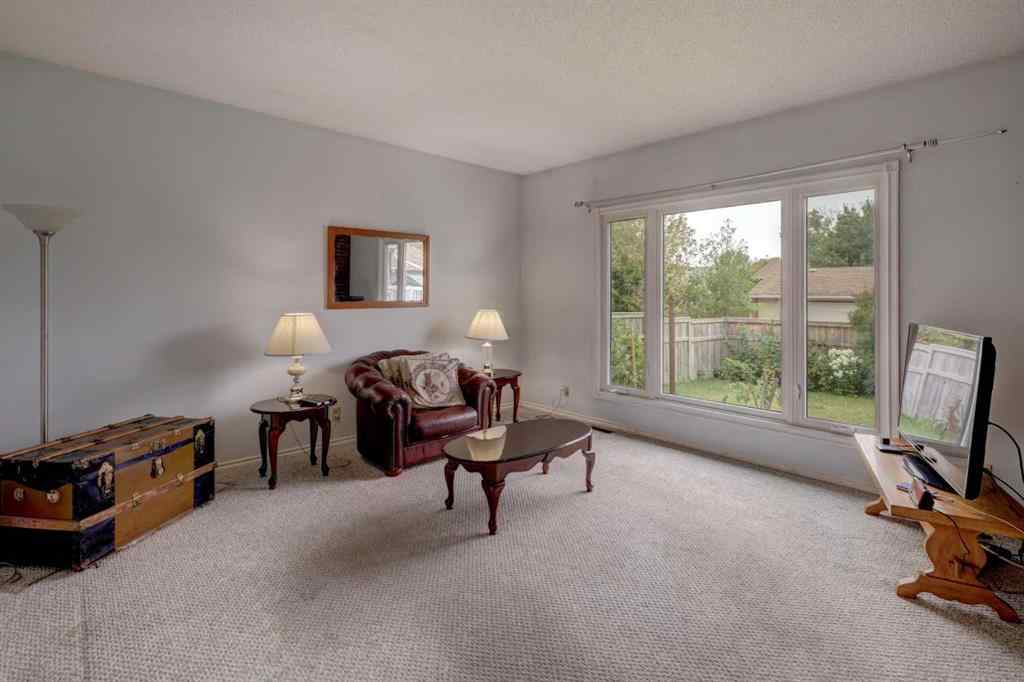 MLS® A2254623 - 315 Manora Road NE in Marlborough Park Calgary, Residential