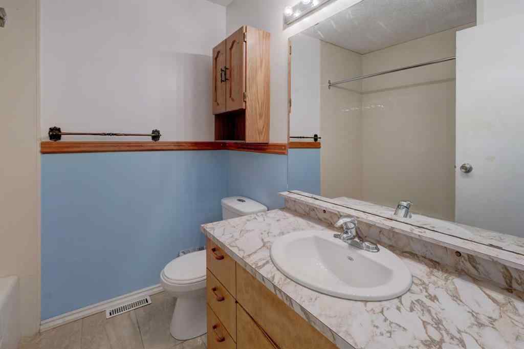 MLS® A2254623 - 315 Manora Road NE in Marlborough Park Calgary, Residential