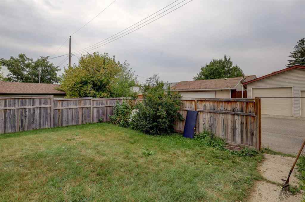 MLS® A2254623 - 315 Manora Road NE in Marlborough Park Calgary, Residential