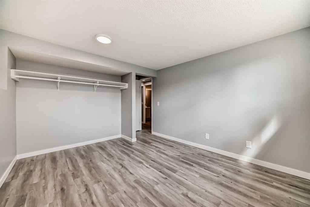 MLS® A2254624 - 128 Castlebrook Rise  in Castleridge Calgary, Residential