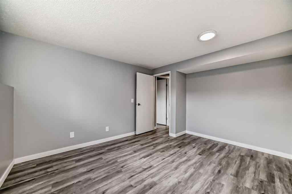 MLS® A2254624 - 128 Castlebrook Rise  in Castleridge Calgary, Residential