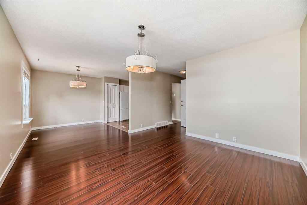 MLS® A2254624 - 128 Castlebrook Rise  in Castleridge Calgary, Residential