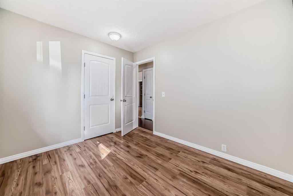 MLS® A2254624 - 128 Castlebrook Rise  in Castleridge Calgary, Residential