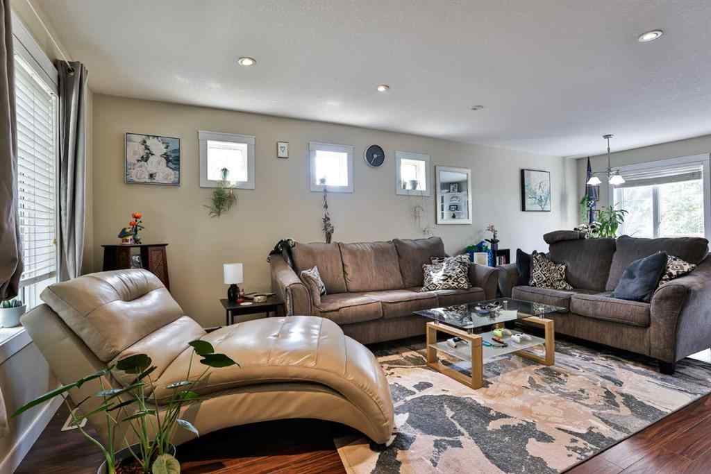 MLS® A2254626 - 738 18 Street N in Westminster Lethbridge, Residential