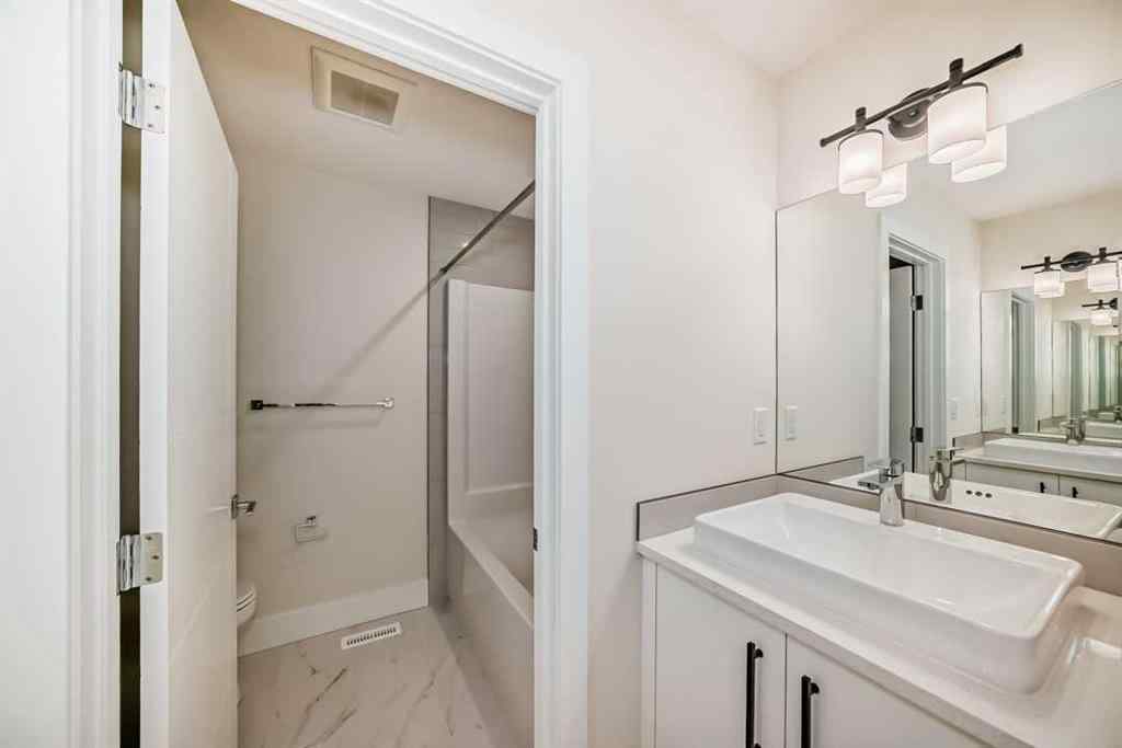 MLS® A2254627 - 60 Aspen Woods Park SW in Aspen Woods Calgary, Residential