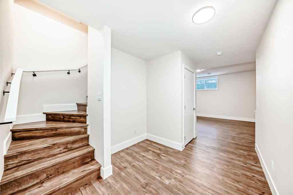 MLS® A2254627 - 60 Aspen Woods Park SW in Aspen Woods Calgary, Residential