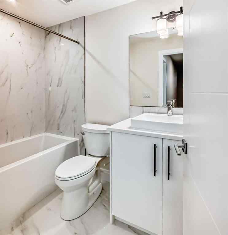 MLS® A2254627 - 60 Aspen Woods Park SW in Aspen Woods Calgary, Residential