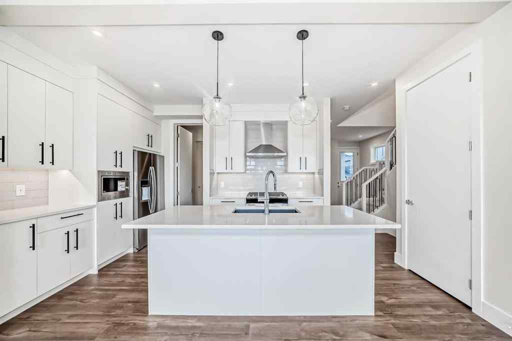 MLS® A2254627 - 60 Aspen Woods Park SW in Aspen Woods Calgary, Residential