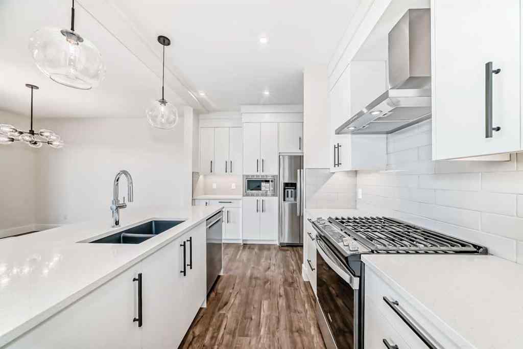 MLS® A2254627 - 60 Aspen Woods Park SW in Aspen Woods Calgary, Residential