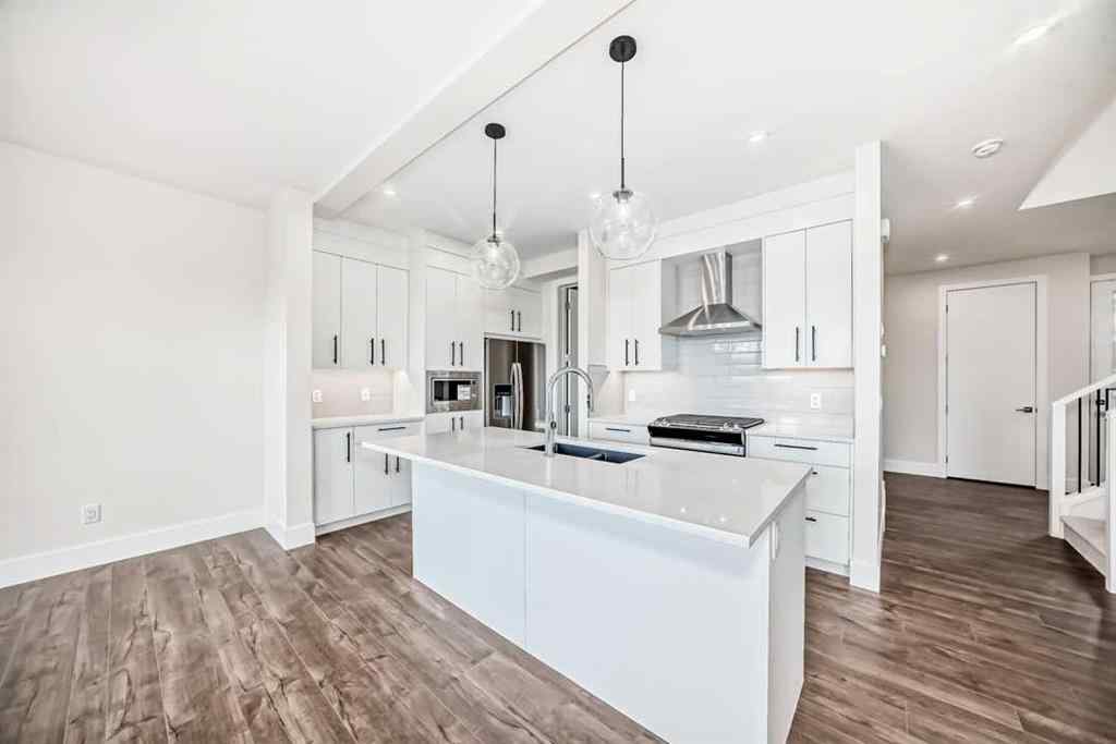MLS® A2254627 - 60 Aspen Woods Park SW in Aspen Woods Calgary, Residential