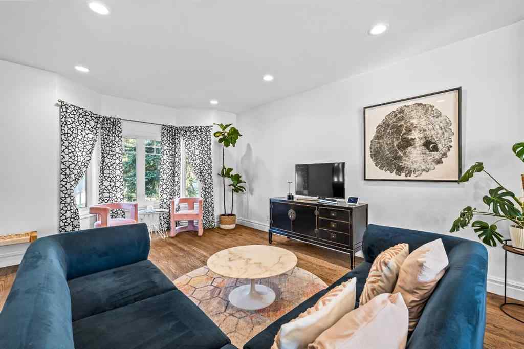 MLS® A2254630 - 2119 Quentin Avenue SW in Garrison Woods Calgary, Residential