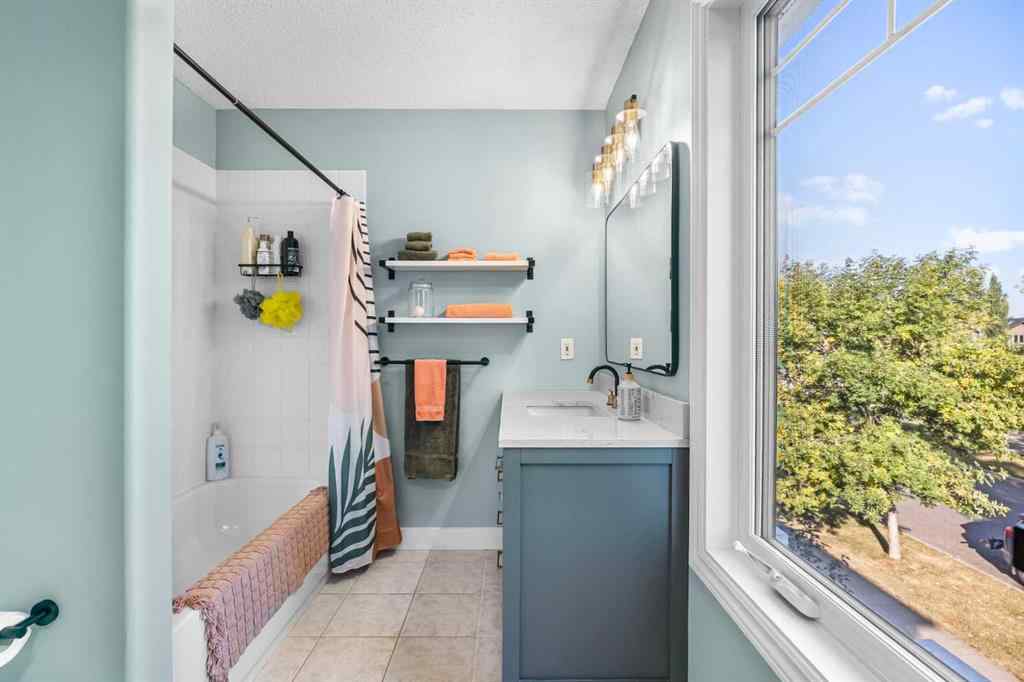 MLS® A2254630 - 2119 Quentin Avenue SW in Garrison Woods Calgary, Residential